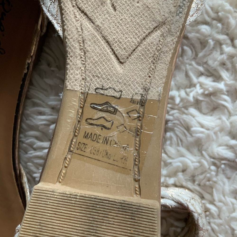 Silver toned flats w/ some gold infused! - Picture 7 of 7